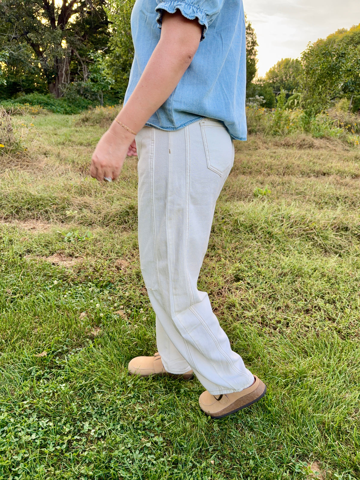 Meadow Canvas Barrel Jeans